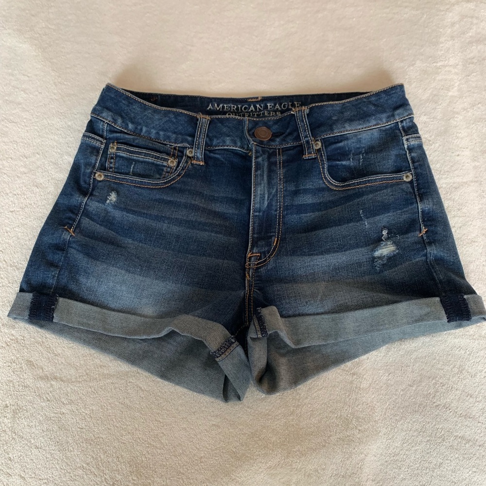 American Eagle High-Rise Short!